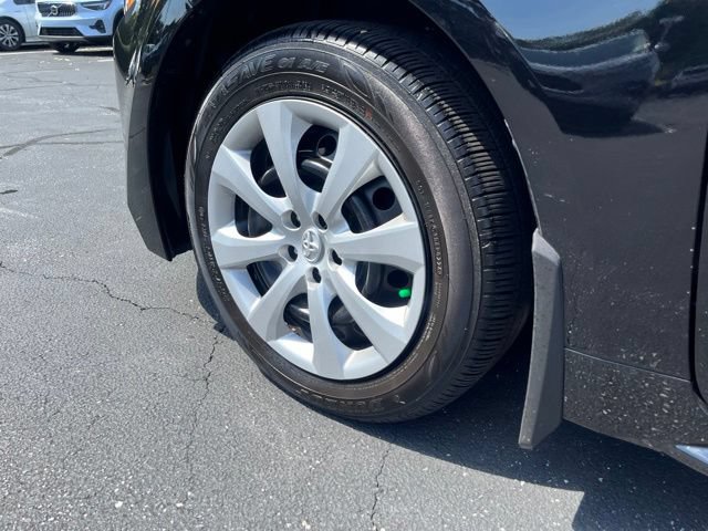 Used 2026 Toyota Corolla LE FWD image 11
