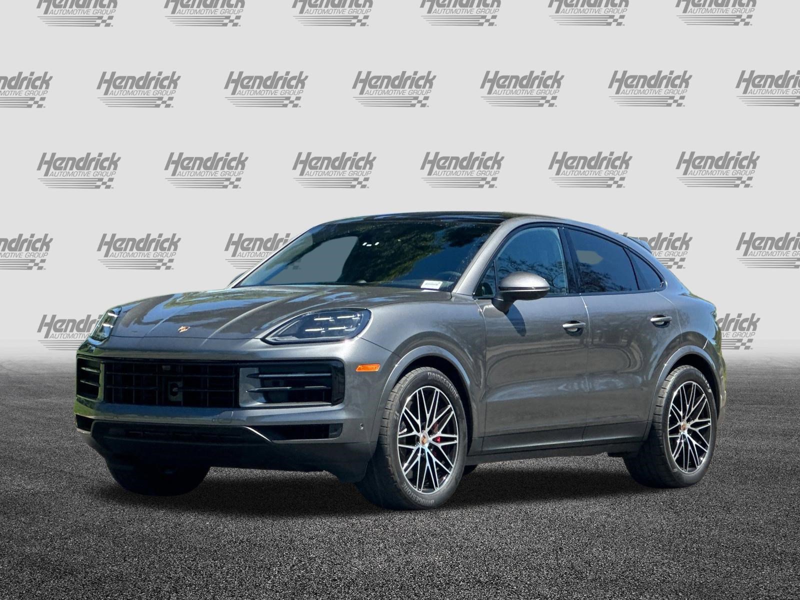 Used 2025 Porsche Cayenne S image 9