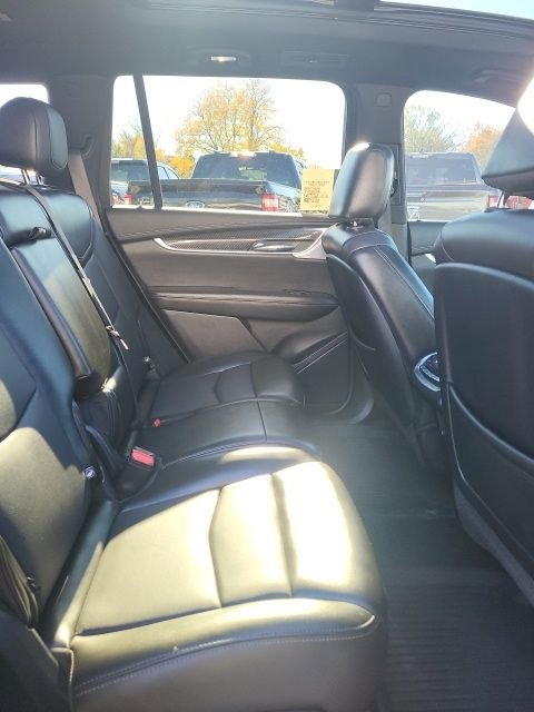 Used 2023 Cadillac XT6 Sport image 14