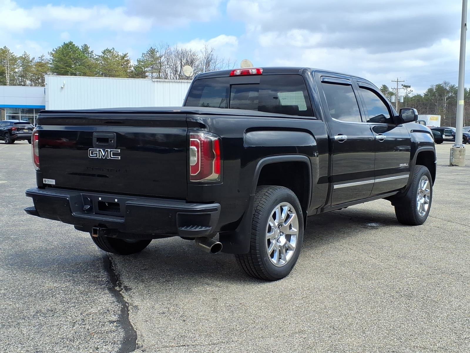 Used 2017 GMC Sierra 1500 Denali image 6
