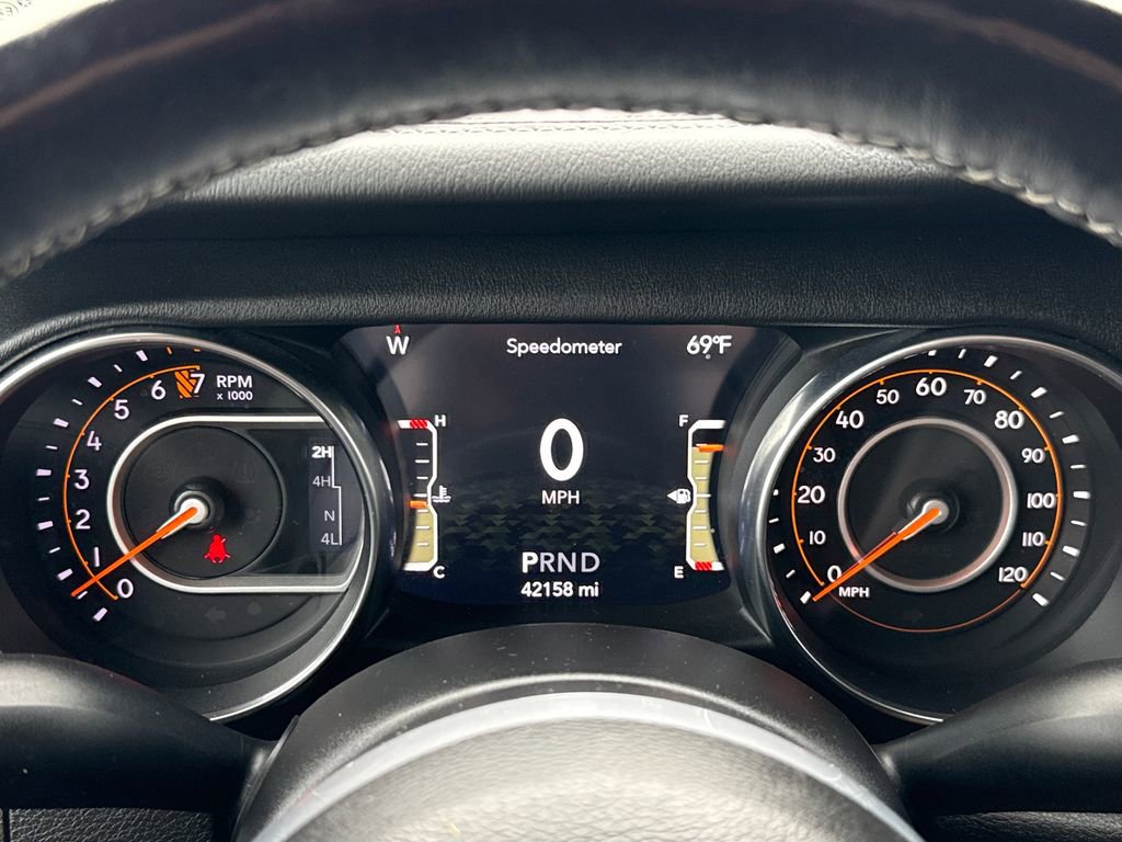 Used 2020 Jeep Gladiator Overland image 17