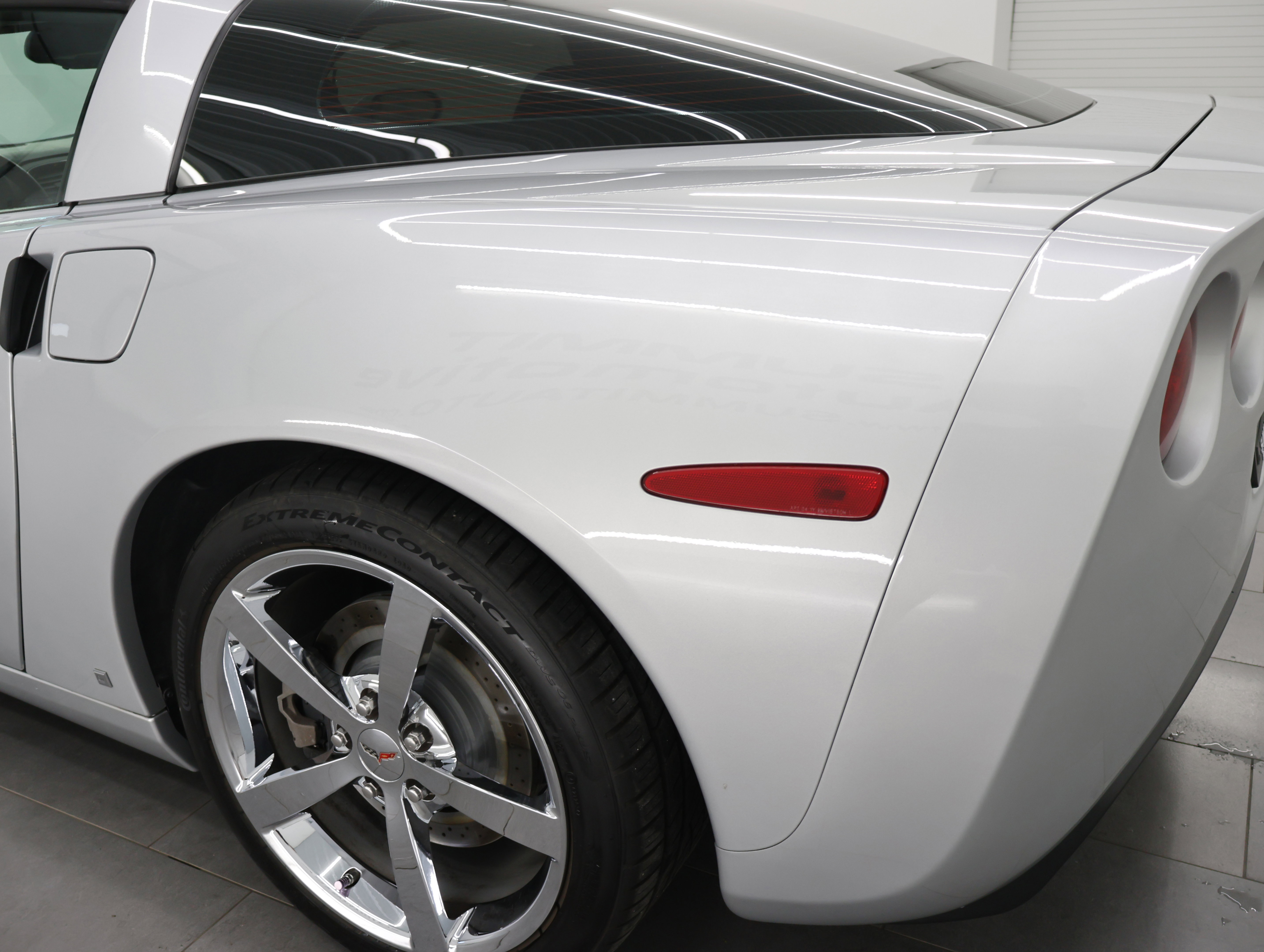 Used 2009 Chevrolet Corvette Coupe w/ Preferred Equipment Group RWD image 26