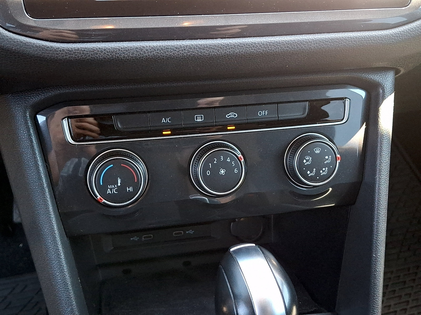 Used 2020 Volkswagen Tiguan S AWD/4WD image 15