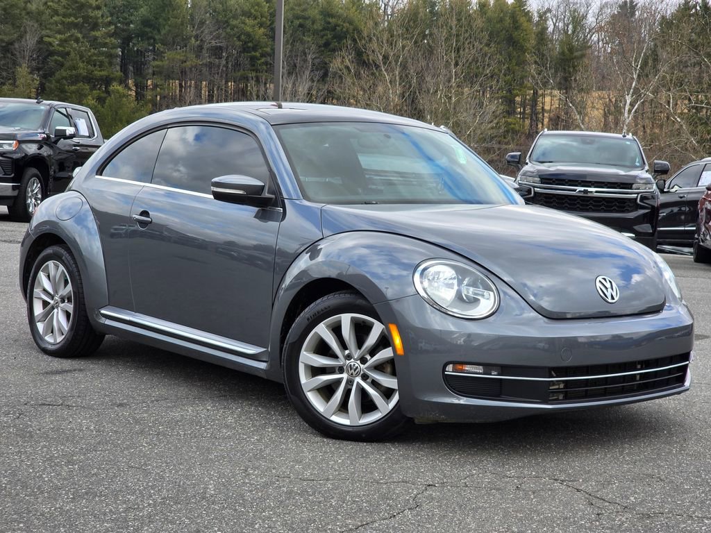 Used 2015 Volkswagen Beetle TDI image 14