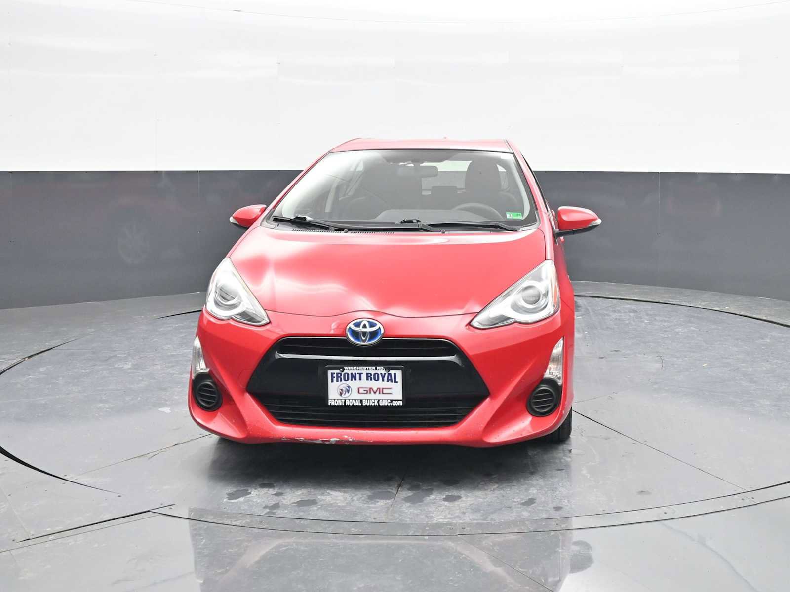 Used 2015 Toyota Prius C Three image 3