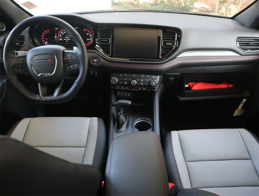 Used 2024 Dodge Durango GT image 8