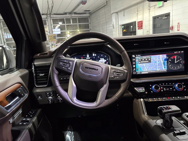 Used 2023 GMC Sierra 1500 Denali w/ Denali Reserve Package AWD/4WD image 35