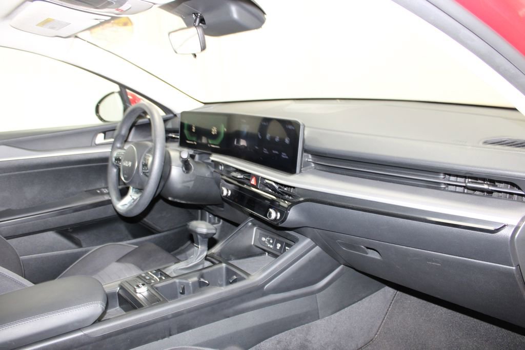 Used 2025 Kia K5 LXS image 19