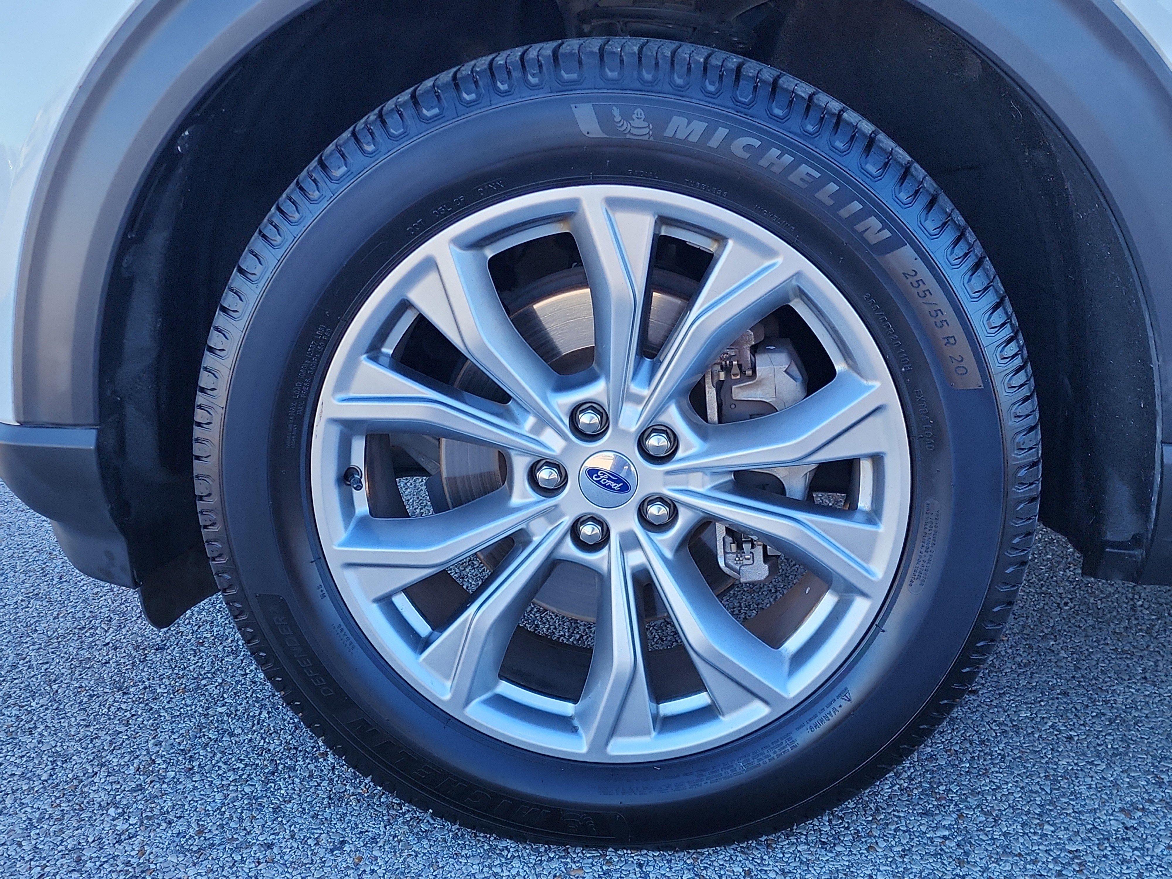 Certified 2020 Ford Explorer XLT w/ Equipment Group 202A image 9