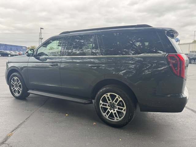 New 2025 Ford Expedition Active image 3