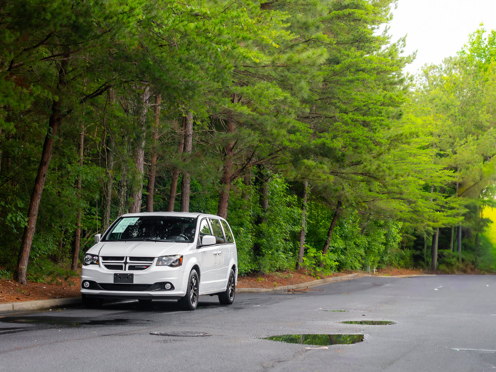 Used 2020 Dodge Grand Caravan GT FWD image 34