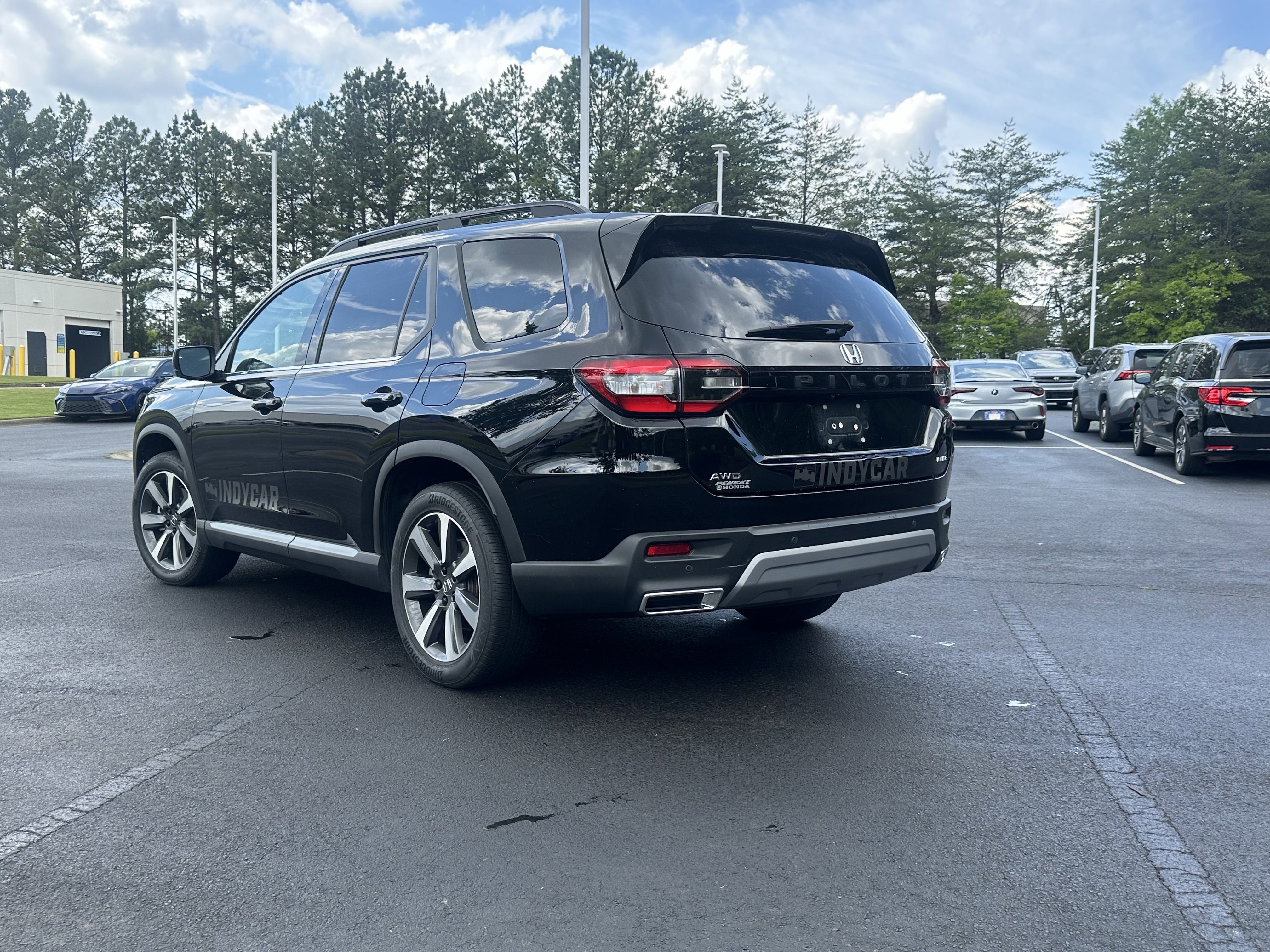 Used 2024 Honda Pilot Elite image 9