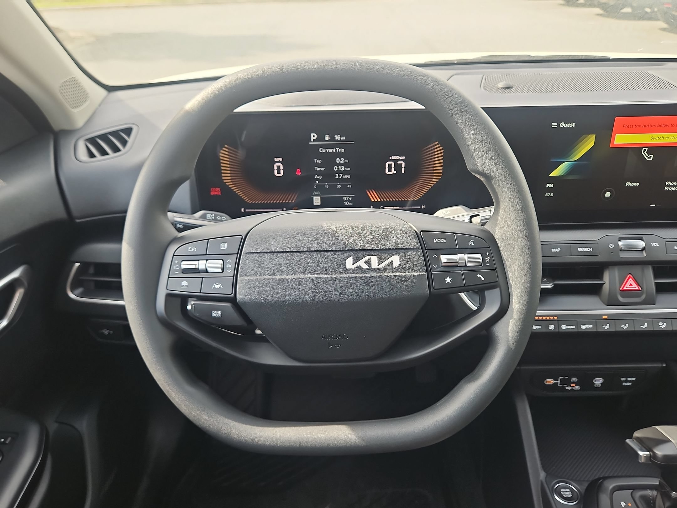 New 2026 Kia K4 FWD image 17