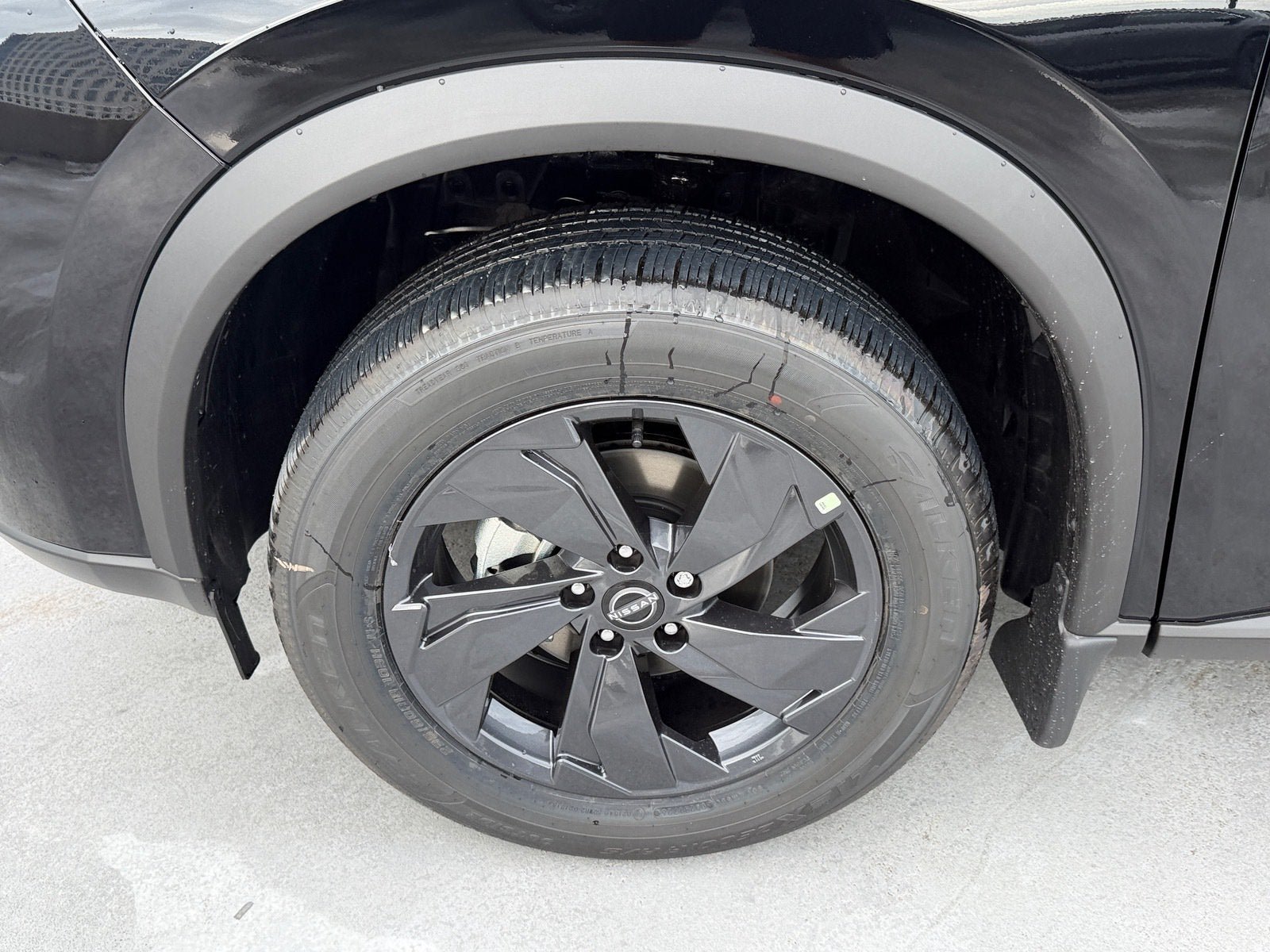 New 2027 Nissan Rogue SV FWD image 15
