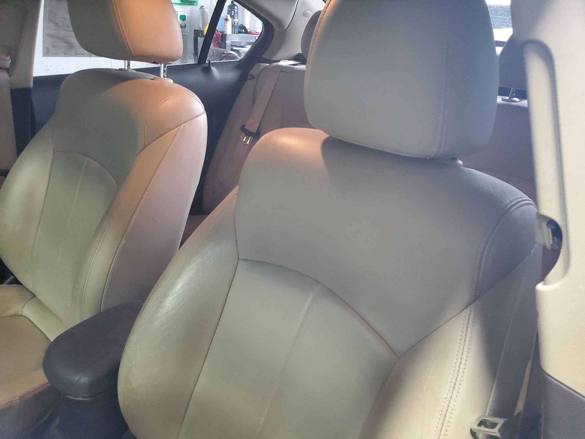 Used 2011 Chevrolet Cruze LTZ FWD image 39