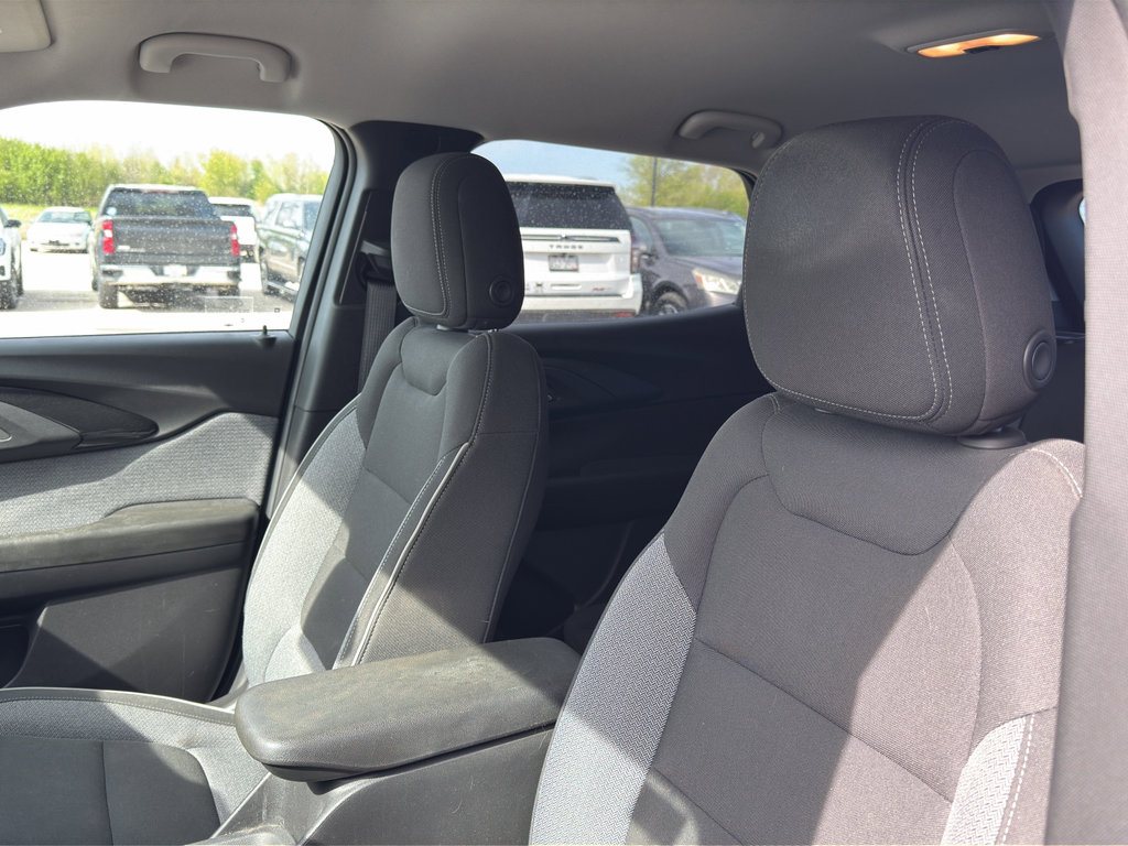 Used 2023 Chevrolet TrailBlazer LT w/ Convenience Package FWD image 10