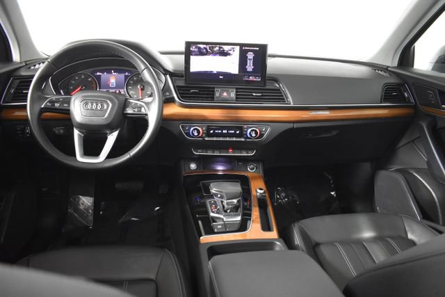 Used 2023 Audi Q5 2.0T Premium w/ Convenience Package AWD/4WD image 26