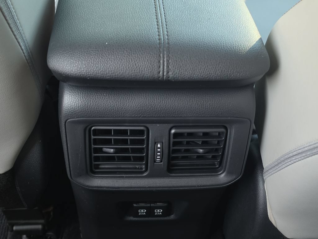 Used 2019 Toyota RAV4 Limited w/ Carpet Mat Package AWD/4WD image 21