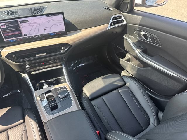 Used 2025 BMW 330i xDrive Sedan AWD/4WD image 21