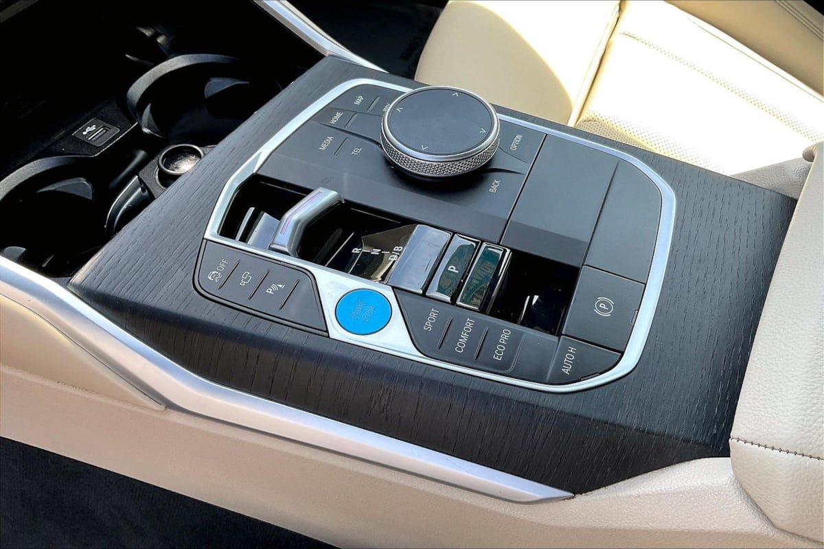 Used 2023 BMW i4 eDrive40 w/ Premium Package RWD image 13