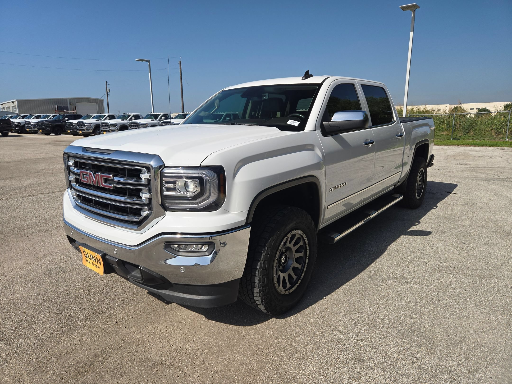 Used 2018 GMC Sierra 1500 SLT w/ Enhanced Driver Alert Package RWD image 7