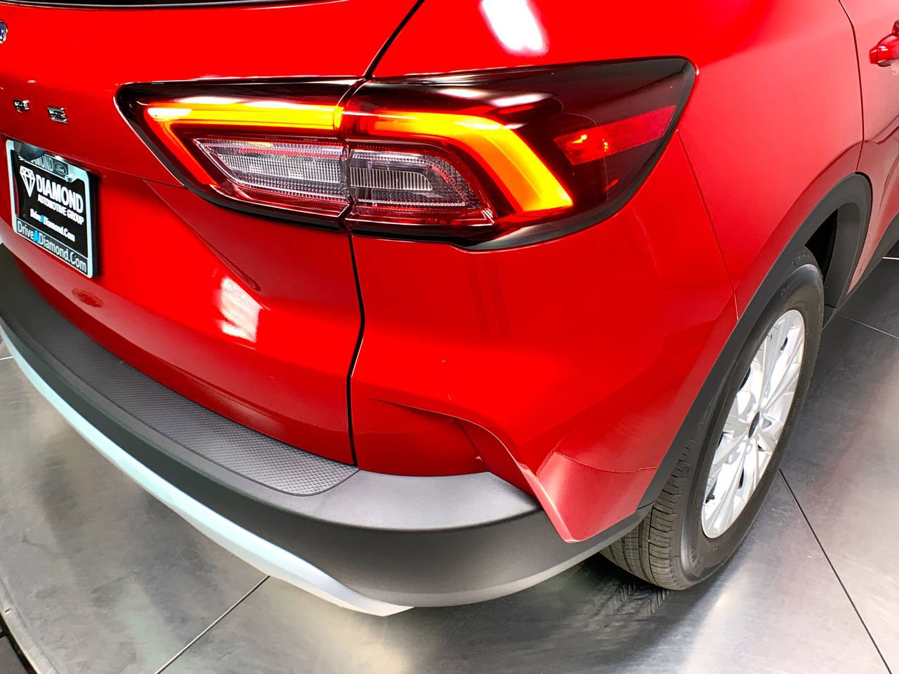 Used 2025 Ford Escape Active image 32