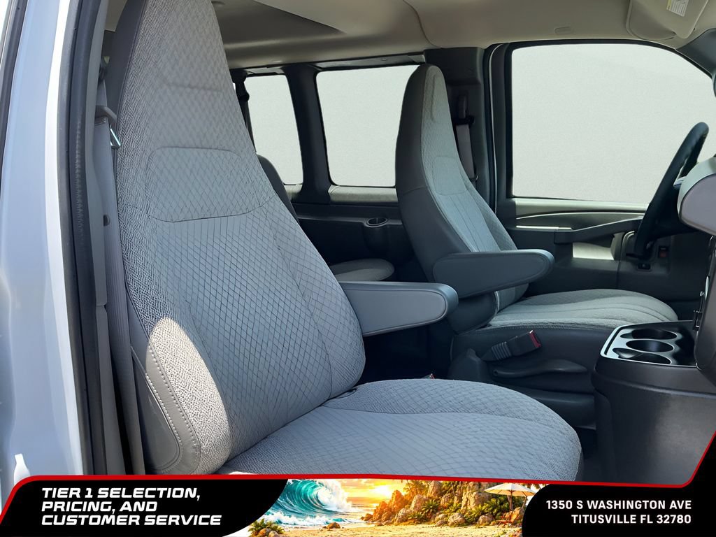 Used 2025 Chevrolet Express 3500 LT w/ LT Preferred Equipment Group RWD image 15