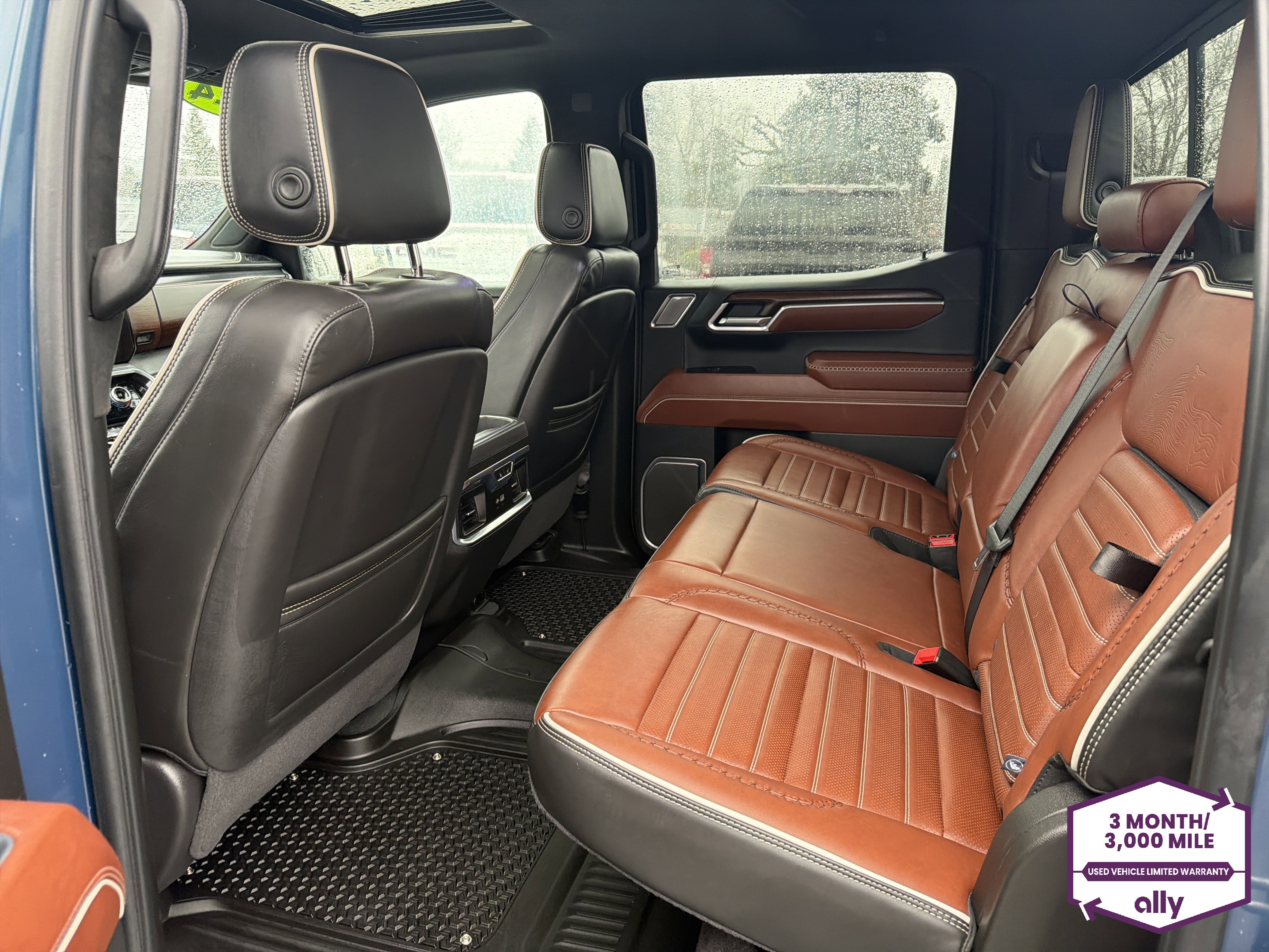 Used 2024 GMC Sierra 1500 Denali Ultimate image 11