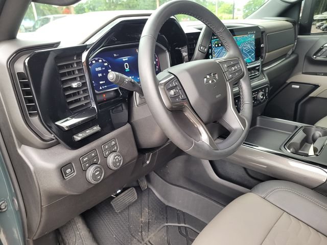 Used 2026 Chevrolet Silverado 2500 ZR2 w/ LPO, Dark Essentials Package AWD/4WD image 24