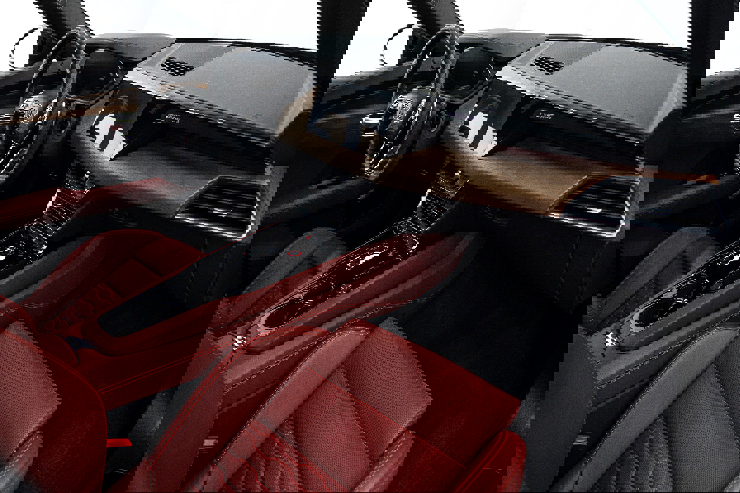 Certified 2023 Audi e-tron GT Premium Plus w/ Executive Package AWD/4WD image 8