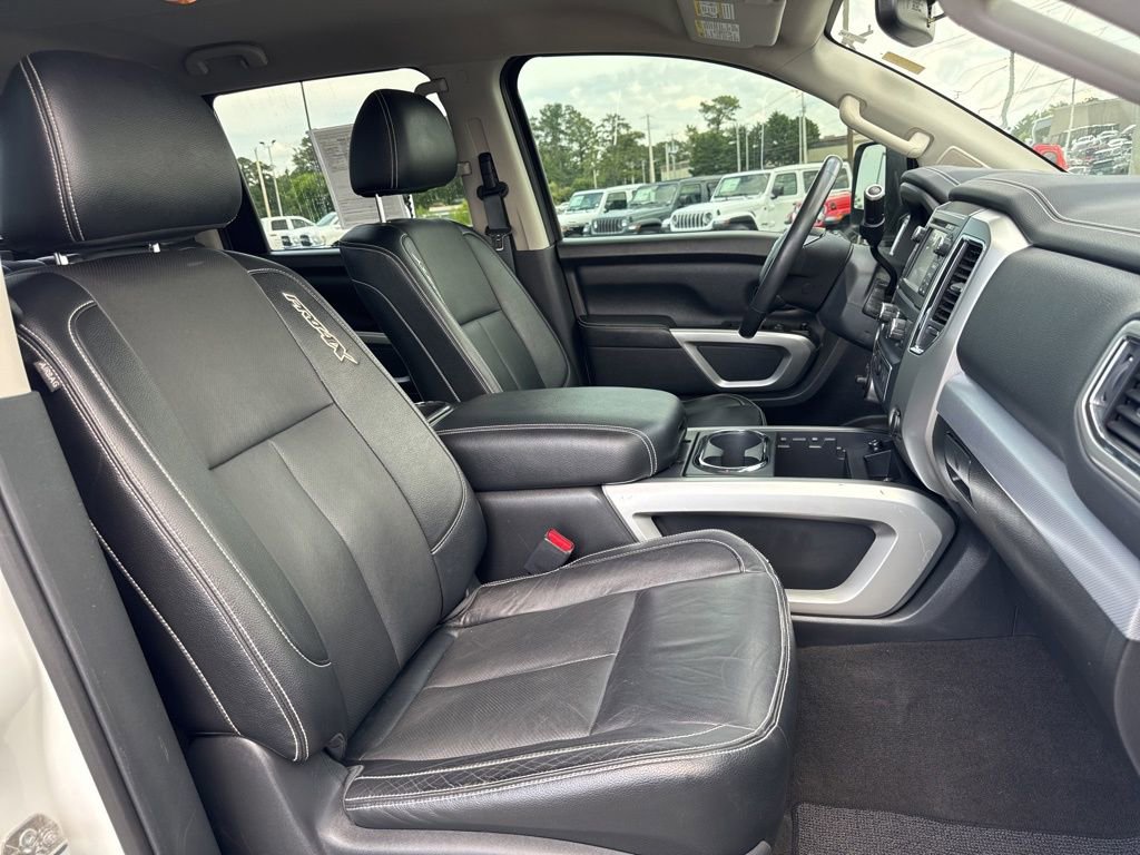 Used 2018 Nissan Titan PRO-4X w/ Pro-4x Convenience Package image 34
