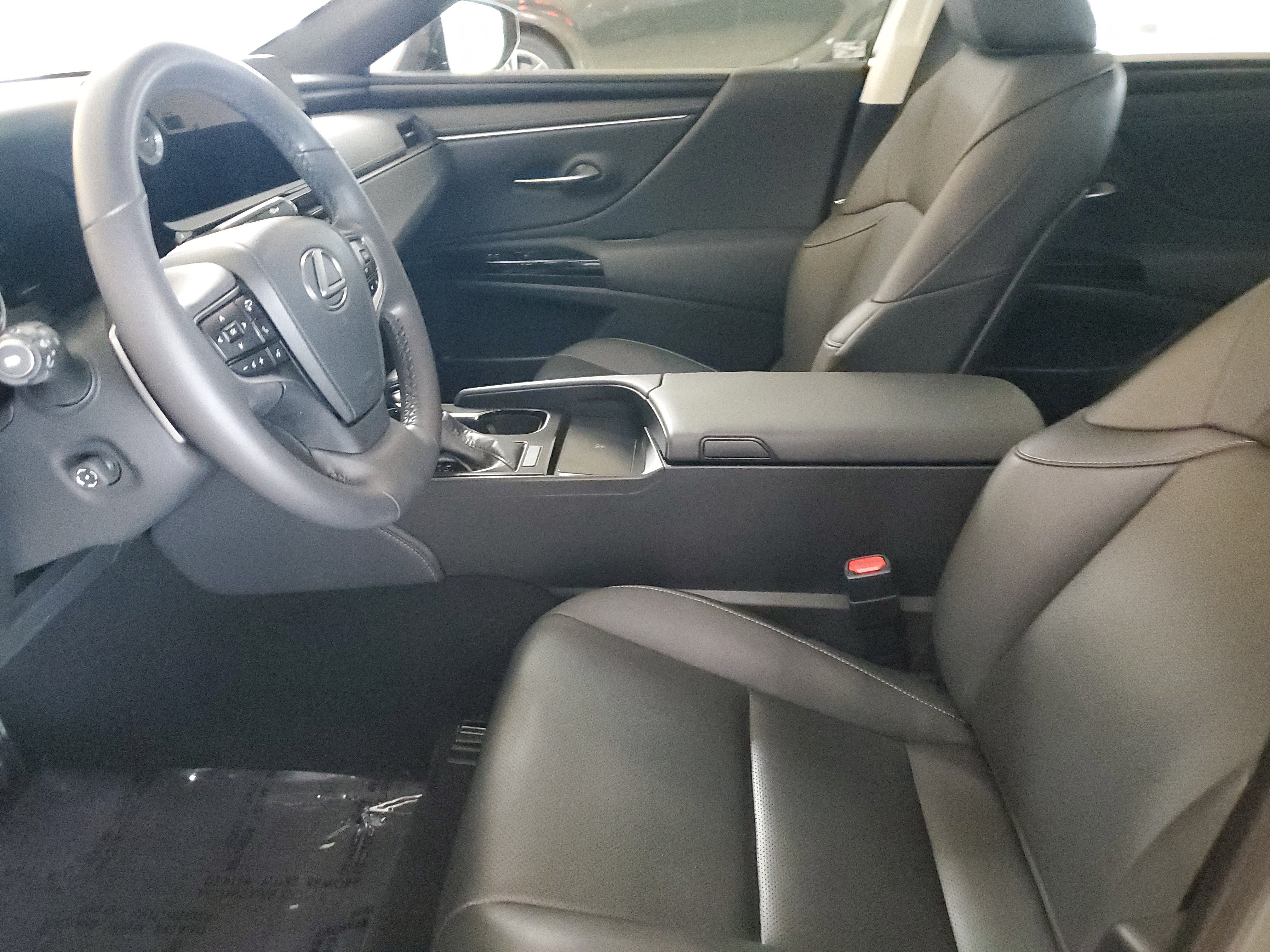 Used 2024 Lexus ES 350 w/ Premium Package FWD image 18