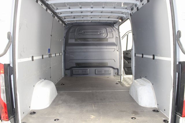 Used 2021 Mercedes-Benz Sprinter 144 Cargo image 13