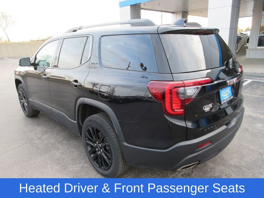 Used 2023 GMC Acadia SLE w/ Driver Convenience Package image 3