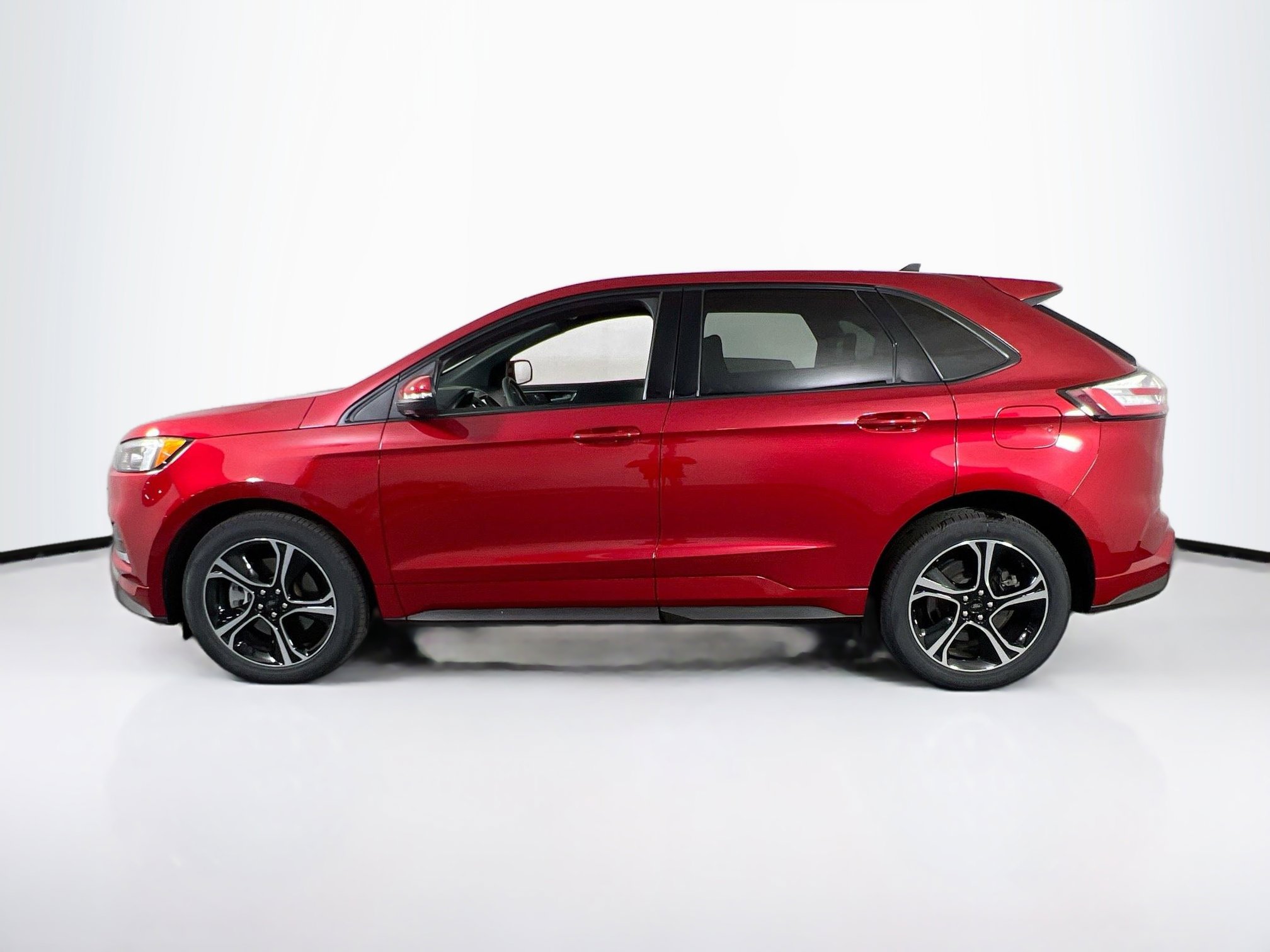 Used 2020 Ford Edge ST w/ Cold Weather Package image 8
