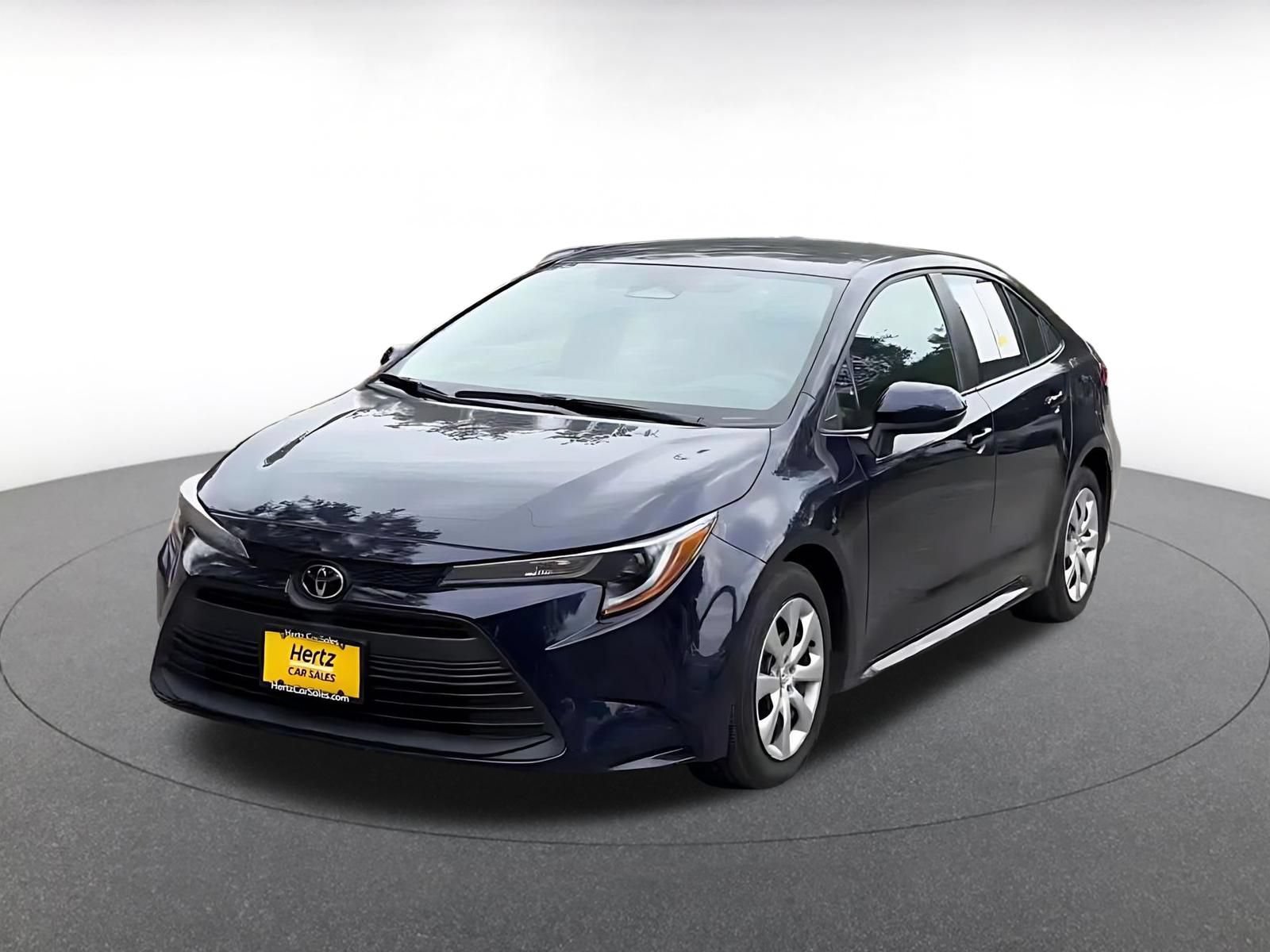 Used 2025 Toyota Corolla LE FWD image 6