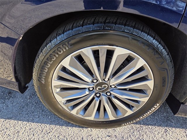 Certified 2025 INFINITI QX80 Sensory image 22