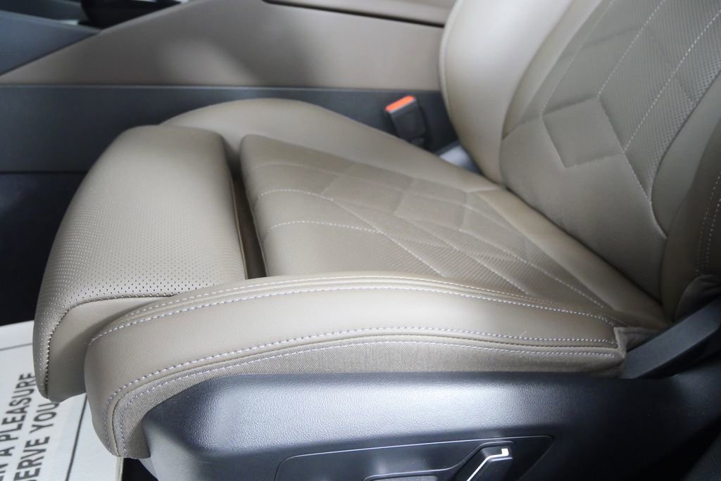 Certified 2026 BMW 530i RWD image 9
