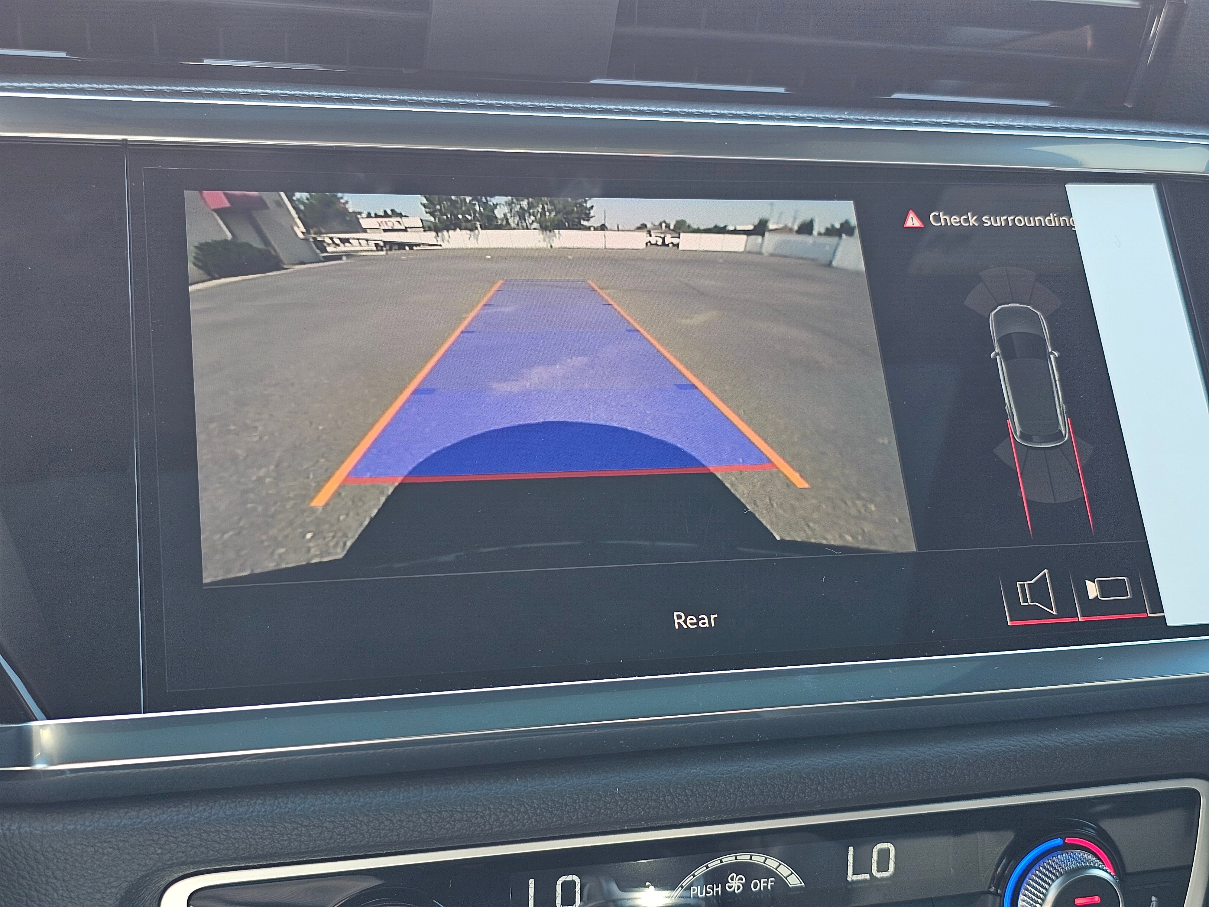 New 2025 Audi Q3 2.0T Premium image 19