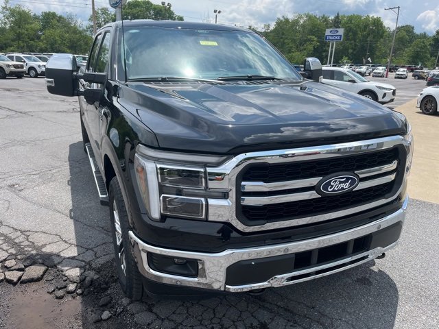 New 2025 Ford F150 Lariat w/ Equipment Group 501A Mid image 11