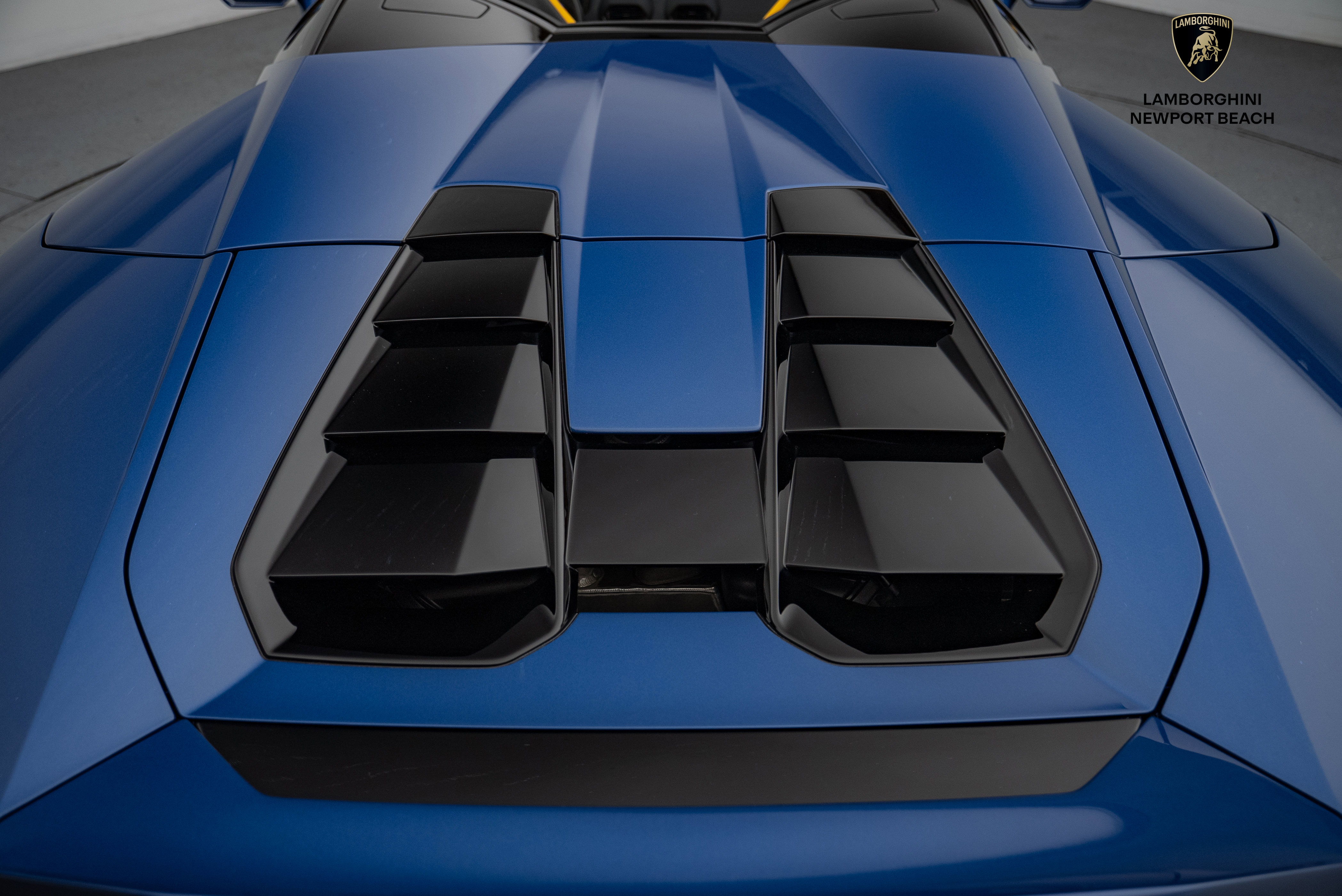 Used 2023 Lamborghini Huracan EVO image 16