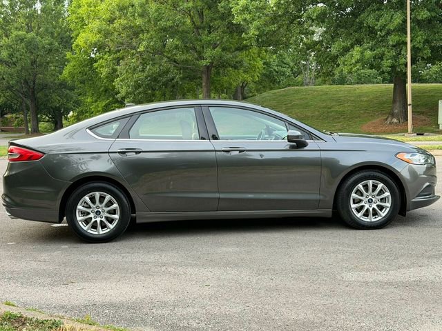 Used 2017 Ford Fusion S FWD image 10