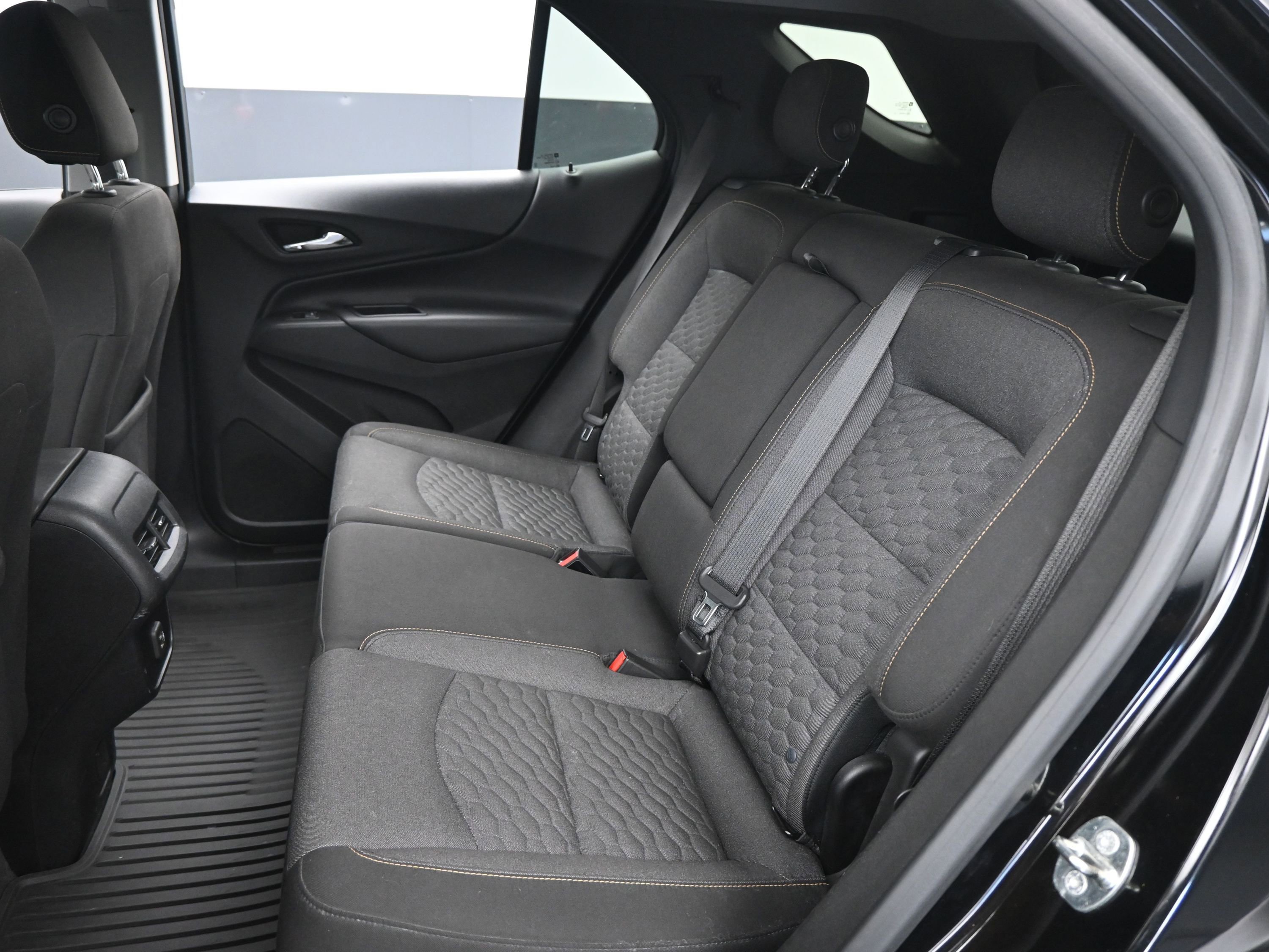 Used 2019 Chevrolet Equinox LT w/ Sun & Navigation Package image 12