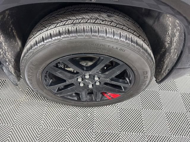 Used 2023 Chevrolet Traverse Premier w/ Redline Edition image 12