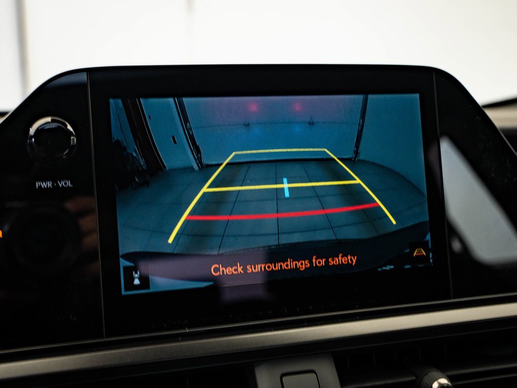 New 2025 Lexus UX 300h AWD image 31