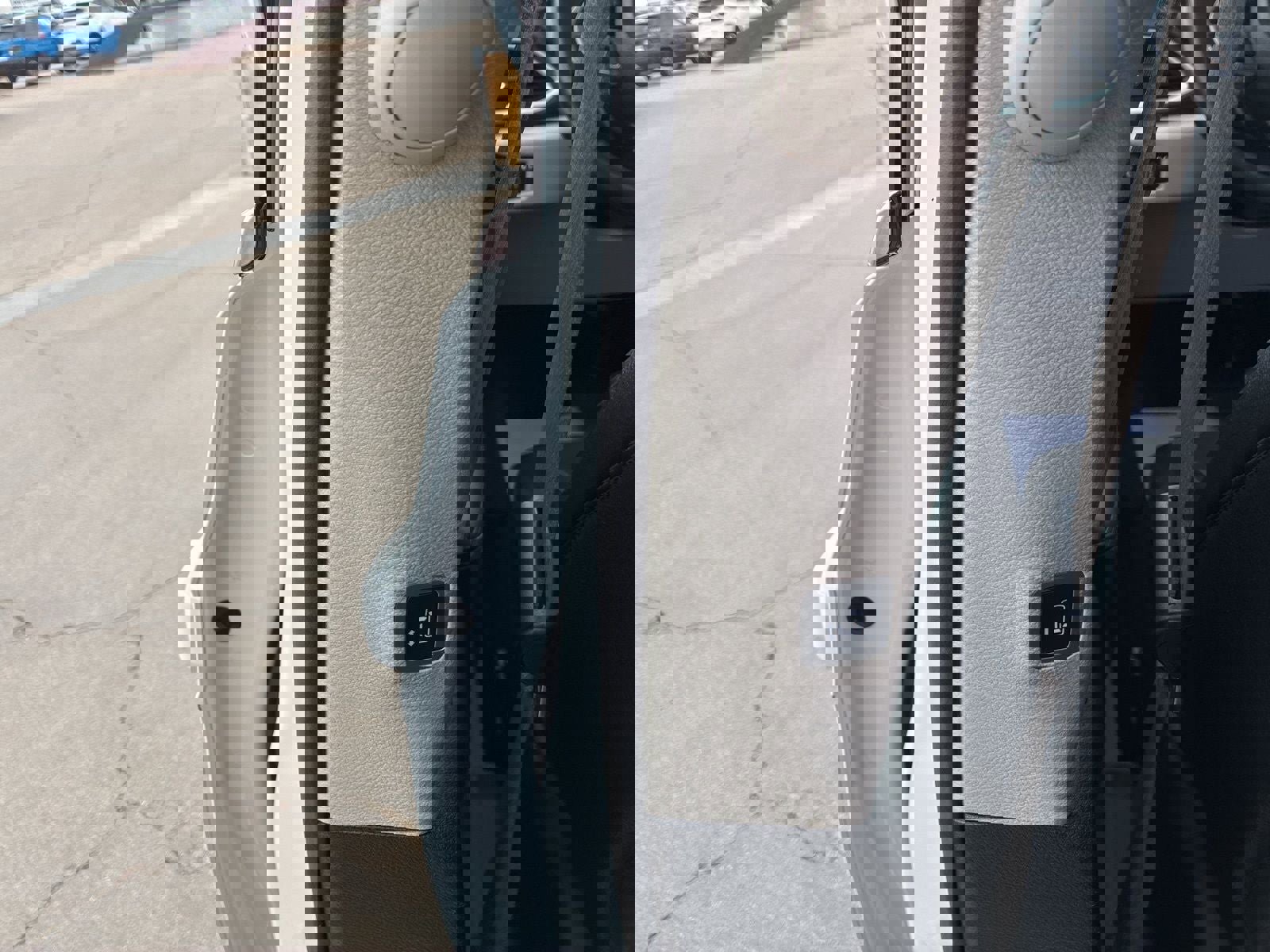 Used 2022 Chrysler Pacifica Touring-L image 17