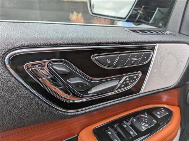 Used 2020 Lincoln Navigator Reserve w/ Equipment Group 208A Reserve image 36