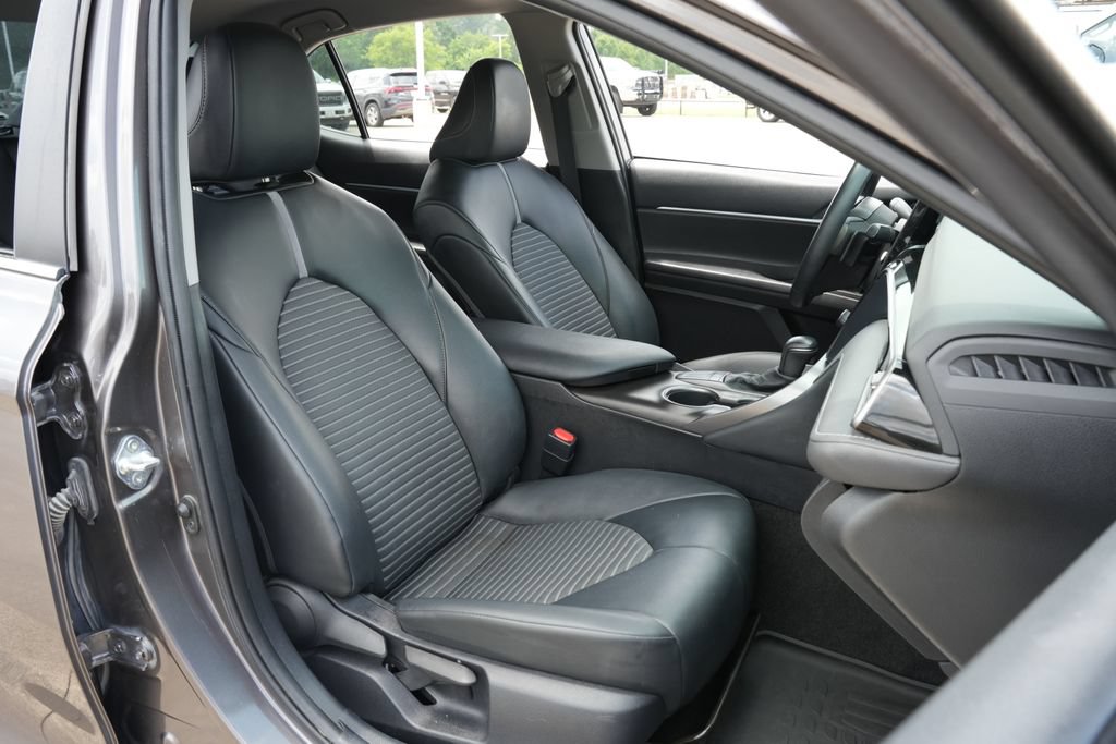 Used 2023 Toyota Camry SE FWD image 22