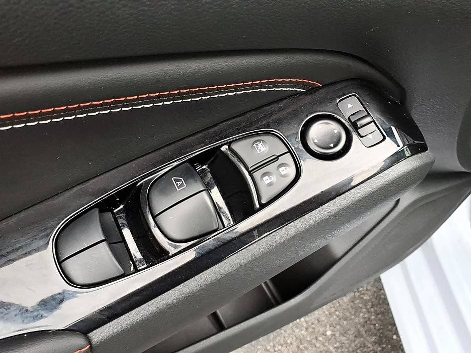 Used 2023 Nissan Altima 2.5 SR w/ SR Premium Package FWD image 12