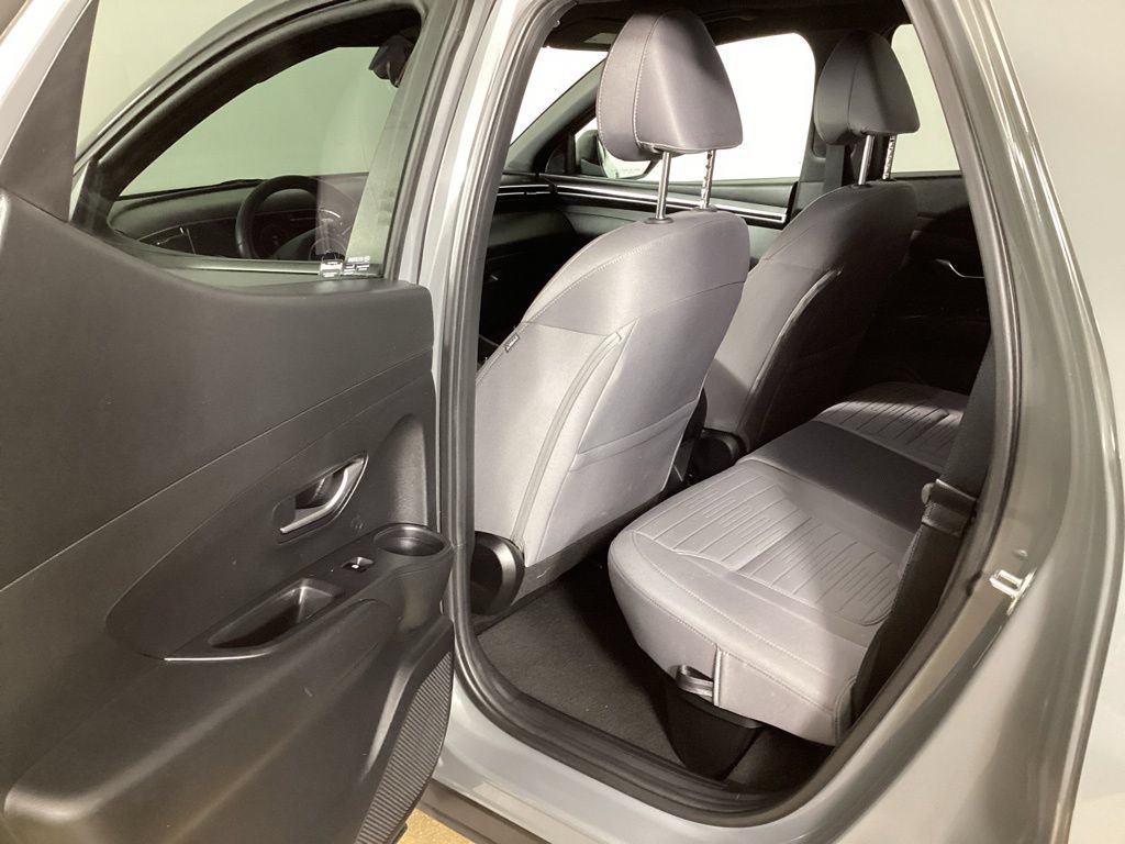 Used 2023 Hyundai Santa Cruz SEL Premium AWD/4WD image 23